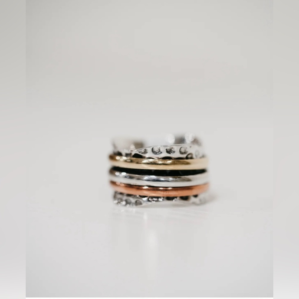 Goldie Lew Everton Ring